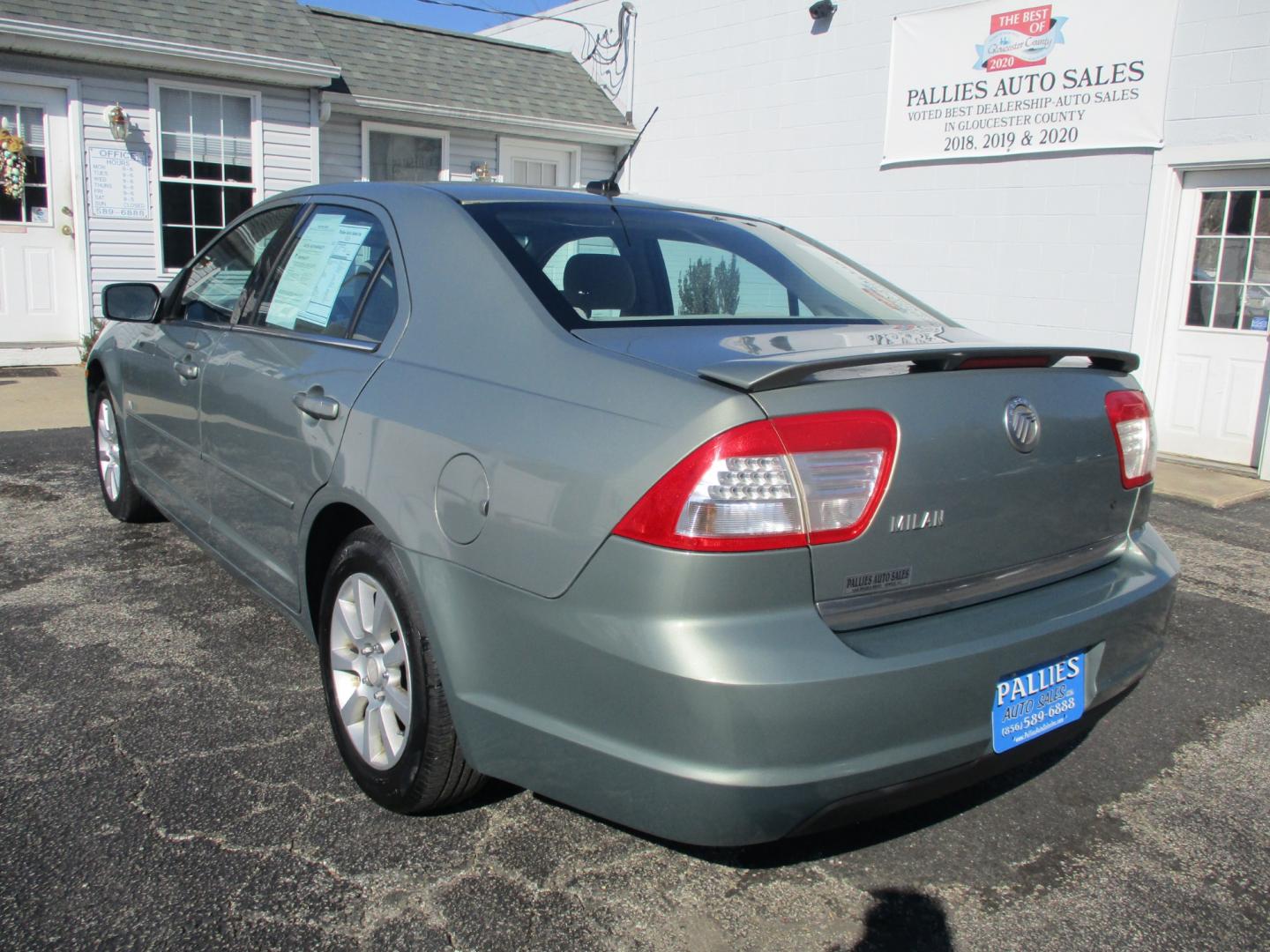 2008 GREEN Mercury Milan (3MEHM07Z28R) with an 2.3L L4 DOHC 16V engine, AUTOMATIC transmission, located at 540a Delsea Drive, Sewell, NJ, 08080, (856) 589-6888, 39.752560, -75.111206 - Photo#2